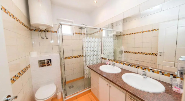 Апартаменты с 3 комнатами Apartments Martic Janja
