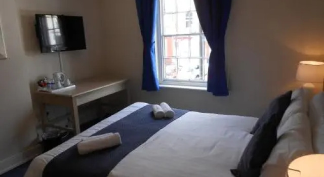 The White Hart Inn, Book Hotel Hoteller i Halstead med parkering, Parkering