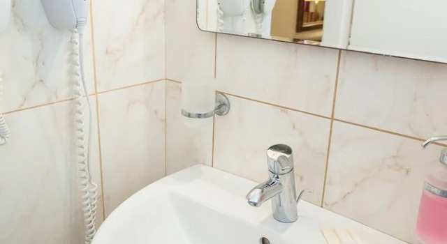 Одноместный номер Standard с балконом и с видом на город Alba Hotel