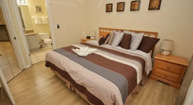 Gorgeous 4 Bed Home In Gated Community! 4 Bedroom Villa by RedAwning, Забронировать Вилла Отели Фор Корнерз с бассейном, Бассейн