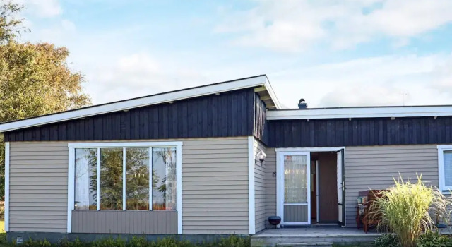 6 Person Holiday Home in Skummeslovsstrand, Book Vacation Home Skottorp 