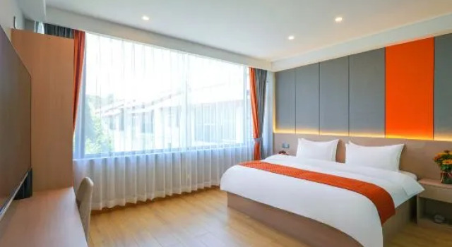 Moon Bay Boutique Hotel, Забронировать Бутик-отель Лицзян Юньнань, рядом с Улица Сквер-стрит Древнего города Даянь
