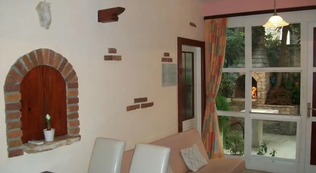 Apartment and Room Ivica