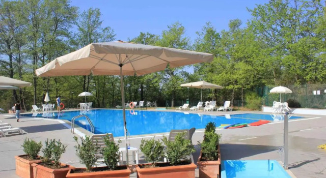 MONTAGNOLA, Rezervasyon Otel Umbria havuzlu oteller, Yüzme Havuzu
