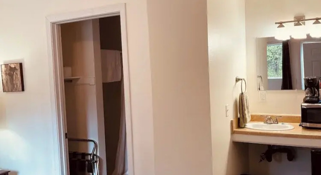 Одноместный номер Economy Carlo Creek Cabins