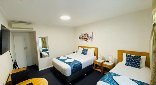 Двухместный номер Deluxe с балконом Colonial Lodge Motor Inn