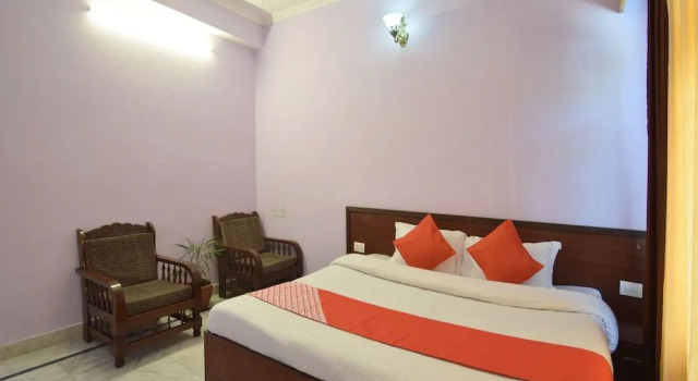 OYO 11503 Hotel Sunshine Dharamshala, Забронировать Отель Отели штата Химачал-Прадеш с завтраком, Завтраки
