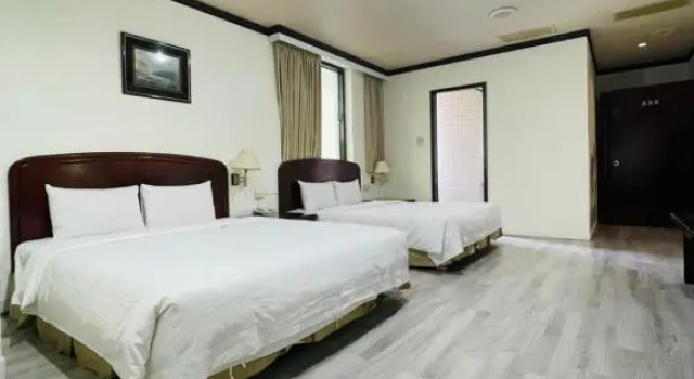 Четырёхместный номер Standard Abbo Hotel