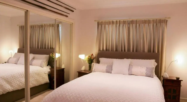 Pelican Beach House 2 Macleay Street, Book Hotel Narrawallee New South Wales