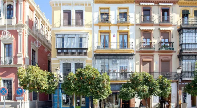 Genteel Home Chicarreros, Забронировать Отель Отели Севильи 3 звезды, рядом с Улица Калле Сьерпес, 3*