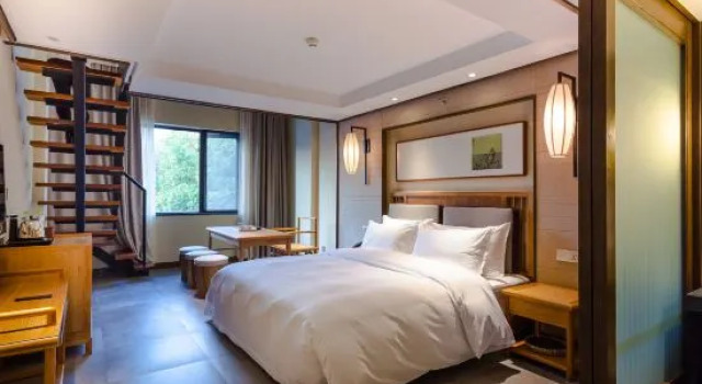 Четырёхместный семейный люкс Hangzhou Shusheng Longjing Hotel