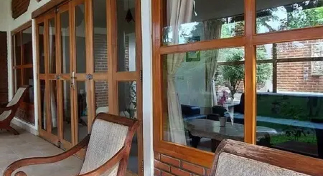 The Ning Beach & Villa, Buchen Sie Villa Kubutambahan Buleleng