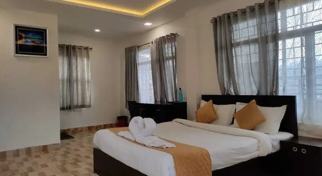 7 Malai Residency