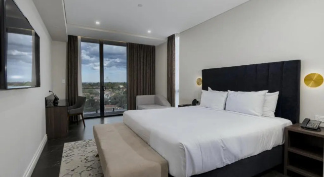 Двухместный номер Premium с видом на город Crowne Plaza Sydney Burwood by IHG