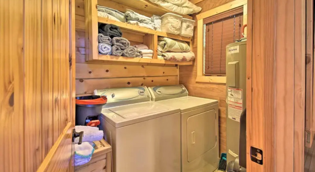 Broken Bow Hideaway w/ Hot Tub & Fire Pit!, Prenota Appartamento Hochatown Oklahoma