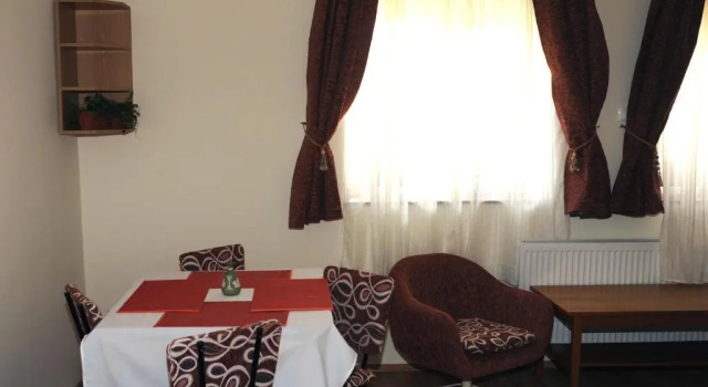 Arany Szőlő Wellness Apartmanház, Prenota Hotel Hotel a Western Transdanubia con piscina, Piscina