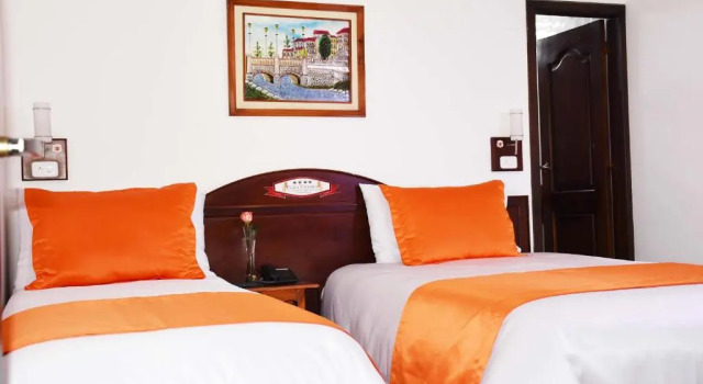 Двухместный номер Standard Hotel Plaza Victoria