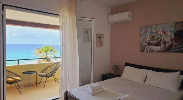 Corfu Glyfada Menigos Resort 59, Забронировать Курортный отель Отели периферии Ионических островов с парковкой, Парковка