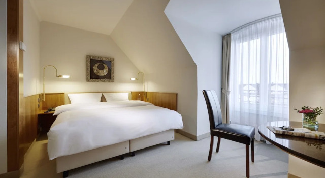 Двухместный номер Lindner Hotel Dusseldorf Airport, part of JdV by Hyatt