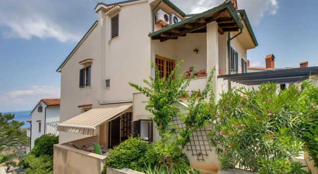 Apartments Eli, Забронировать Апартаменты/квартира Отели Мали-Лошиня с парковкой, рядом с Mali Losinj Ferry Port, Парковка