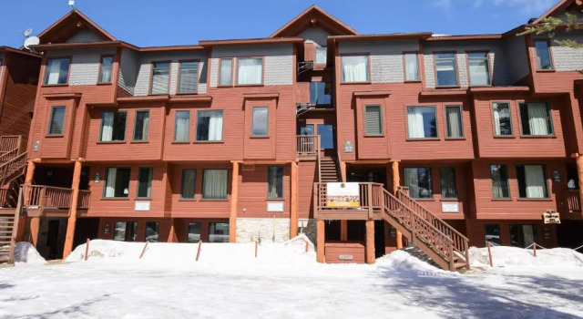Les Condos Du Lac Taureau- Rooms & Condos, Prenota Hotel Saint-Michel-des-Saints Lanaudiere
