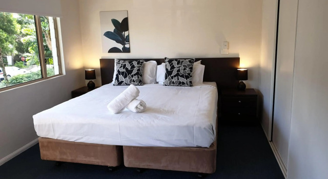Reef Terraces on St Crispins - Villa 2, Book Villa Sommerhuse i Port Douglas, Hytte