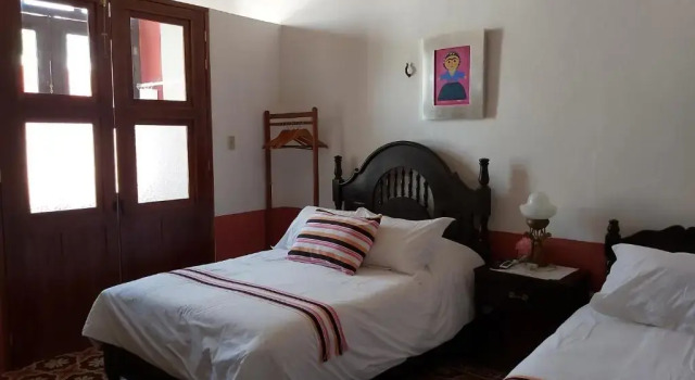 Standart üç kişilik oda Casa de Zari B&B