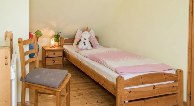 Reiter- und Ferienhof Storchennest, Book Hotel Hoteller i Triptis med parkering, Parkering