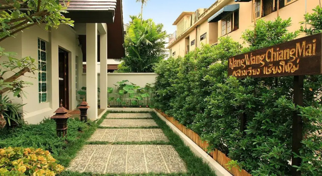 Baan Klang Wiang Hotel