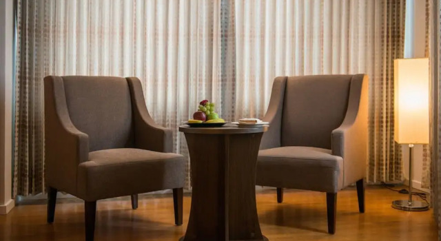Четырёхместный семейный люкс Wyne Hotel