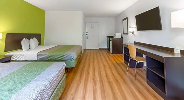 Четырёхместный люкс Motel 6-Warminster, PA