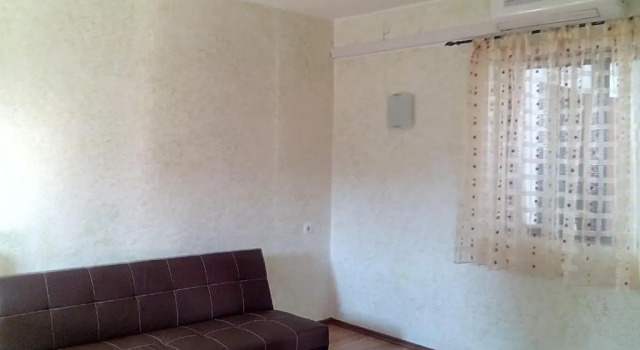 Holiday House Tea, Забронировать Отель Отели Трибунь с бассейном, рядом с Пристань для яхт Трибуни, Бассейн