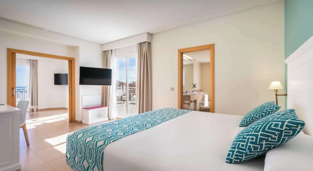 Полулюкс Occidental Torremolinos Playa