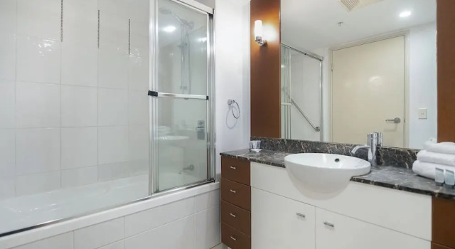 Апартаменты с 2 комнатами с видом на океан Holiday Holiday Chevron Renaissance Apartments
