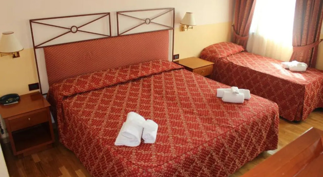 Трёхместный номер Standard Hotel Semifonte