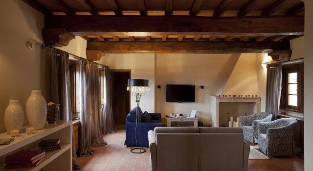 Li Zuti Country Resort, Забронировать Курортный отель San Donato in Collina Тоскана