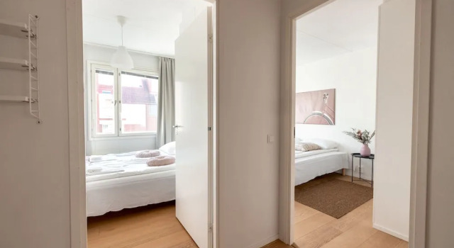 2ndhomes Modern & Cozy 2BR Apt w Balcony