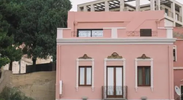 Club 57 Imperial Rooms, Забронировать Отель Отели Кальяри с парковкой, рядом с Piazza Yenne, Парковка