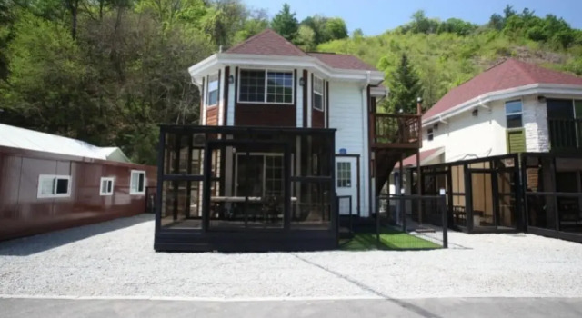 Chuncheon Pet Island Pension, Boek Hotel Hotels in Gangwon-Do met parkeren, Parkeren