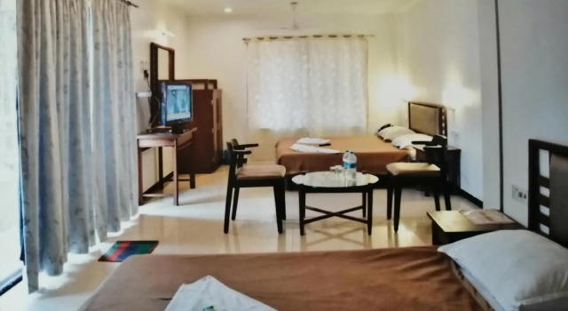 Hotel Maharaja Residency