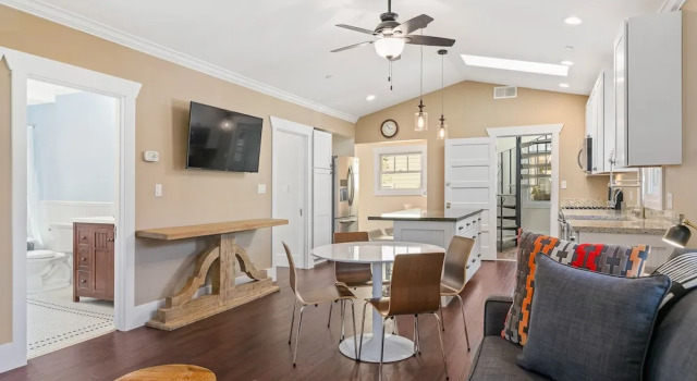 Apartment in Petaluma #140855 2 Bedrooms 1 Bathroom Apts, 预订 公寓 佩塔卢马 Sonoma County