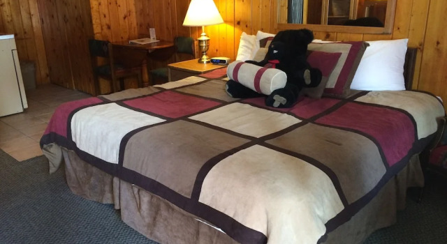 Номер Standard Caboose Motel & Gift Shop