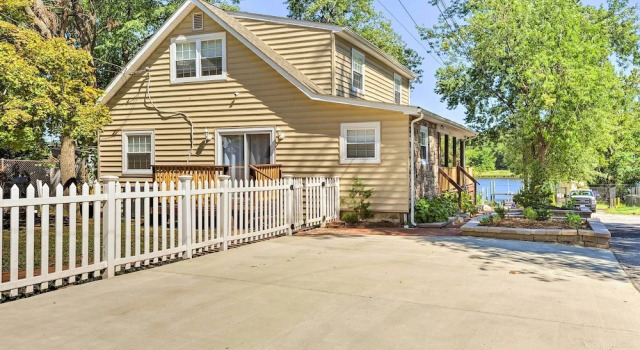 Коттедж Sunny Glen Burnie Home - On-site Water Access