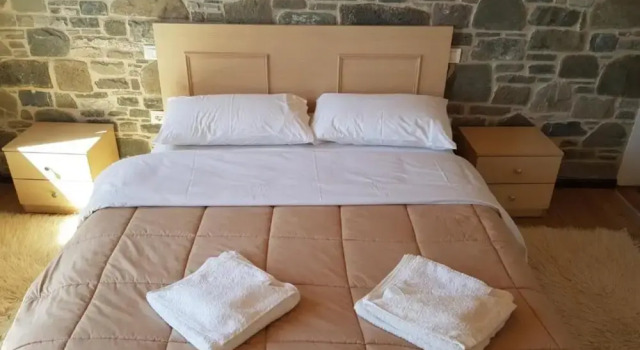 Standard Doppel Zimmer mit Balkon und mit Gartenblick Sofra E Shpatit