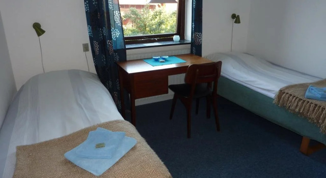 Tines Gjestehûz, Reserva ahora Hotel Hoteles en Bornholm con aparcamiento, Aparcamiento