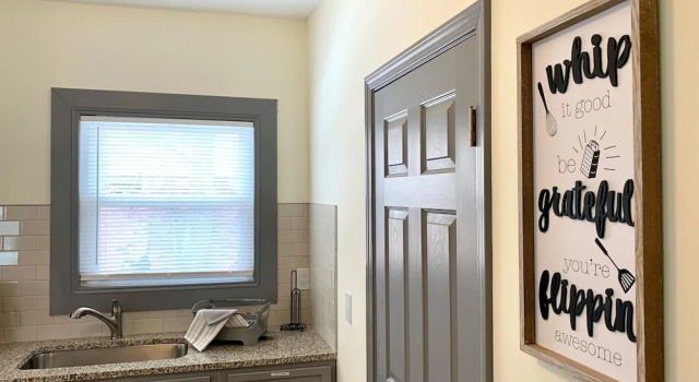 Коттедж Classic The Eastside Manor - Private Yard & Parking, Near Falls & Casino by Niagara Hospitality