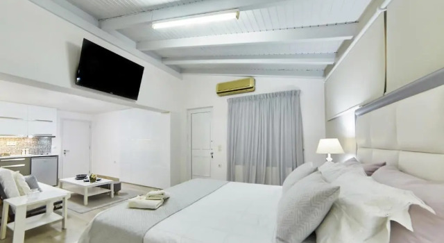 Трёхместный полулюкс Villa Mare Monte ApartHotel