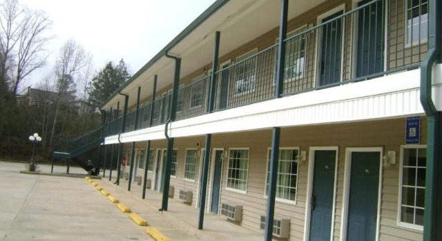 Meriwether Country Inn