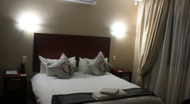 Over The Moon Guesthouse