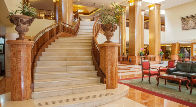 Barceló Guatemala City, Rezervovat Hotel Hotely v Guatemala s parkováním, poblíž Oakland Mall, Parkování